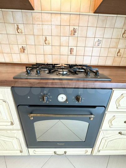 2-к. квартира, 50 м², 9/9 эт.