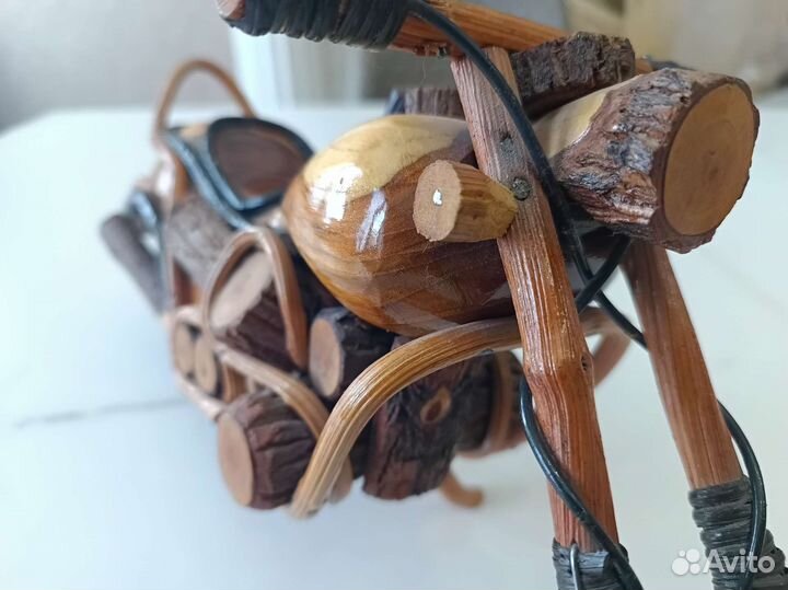 Резные фигуры из дерева 