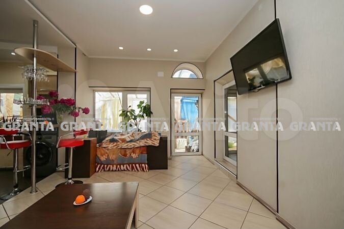 Дом 150 м² на участке 11,1 сот.