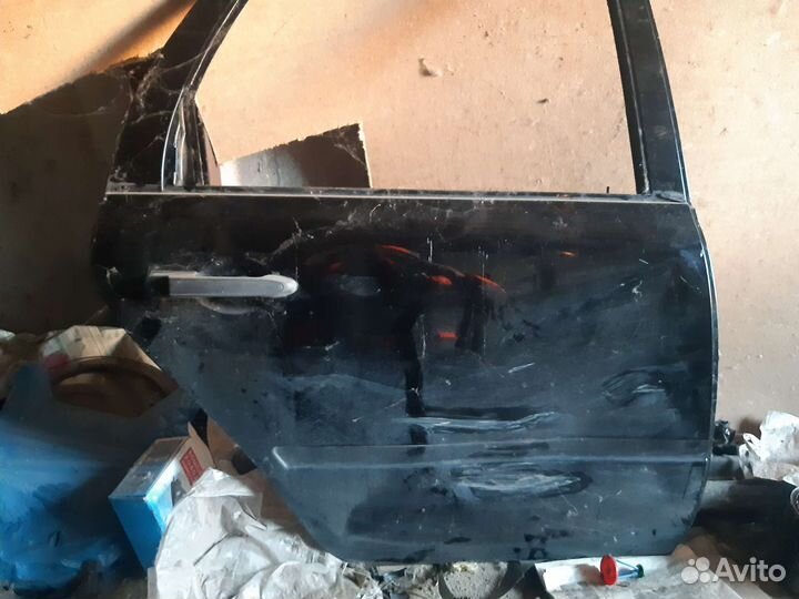Дверь задняя ваз 2110-2112 в идеале