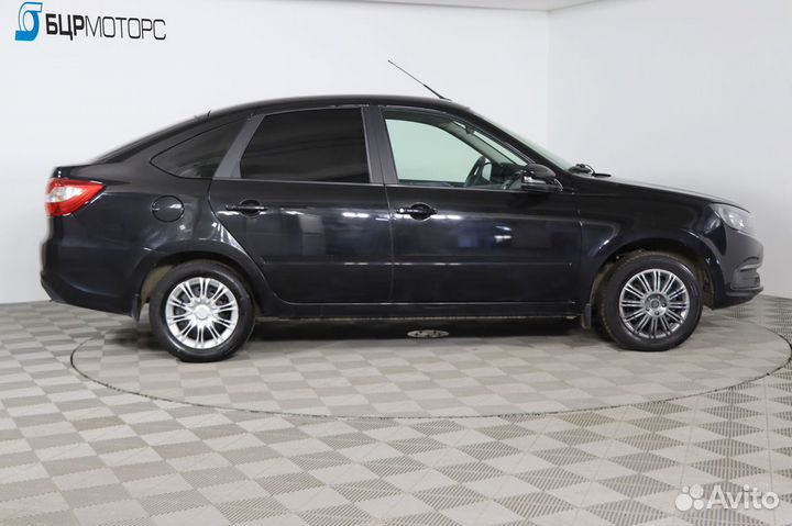 LADA Granta 1.6 МТ, 2022, 70 328 км