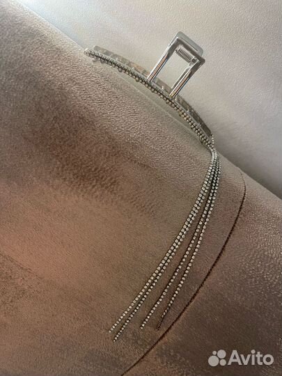 Заколка для волос со стразами