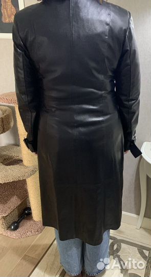 Кожаный плащ женский