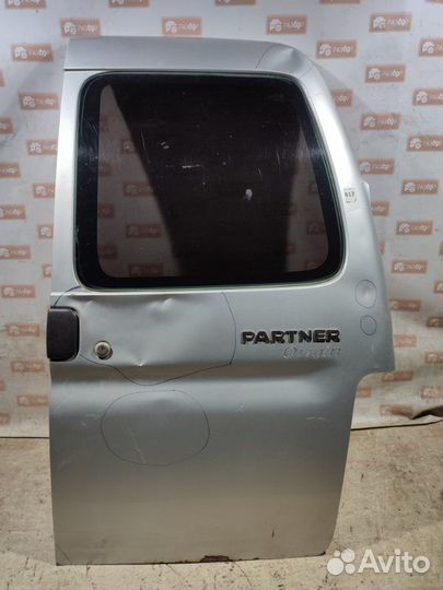 Дверь задняя правая Peugeot Partner 5F TU3JP 2008