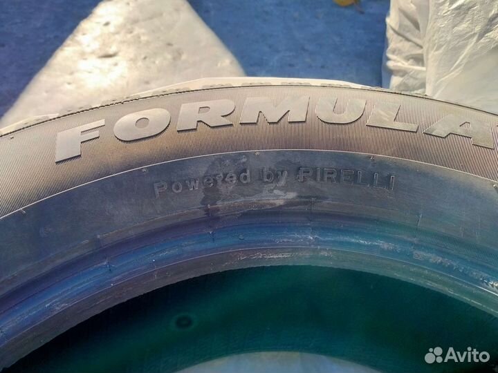 Pirelli Formula Ice 215/65 R16