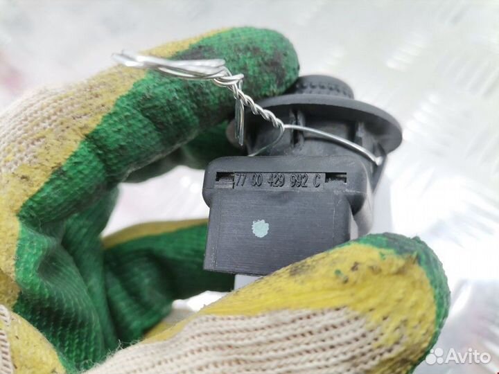 Кнопка (выключатель) Renault Scenic рест. 2000