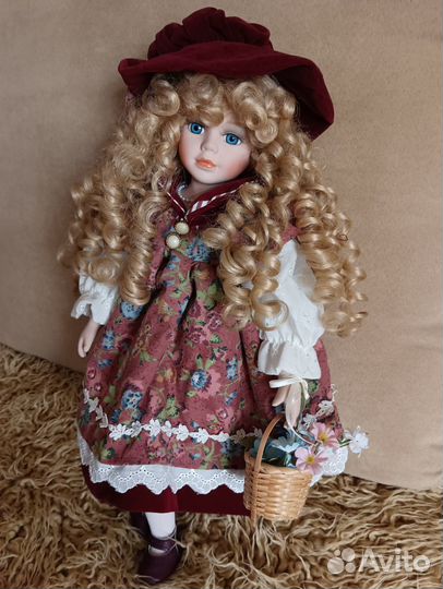 Коллекционная немецкая фарфоровая кукла