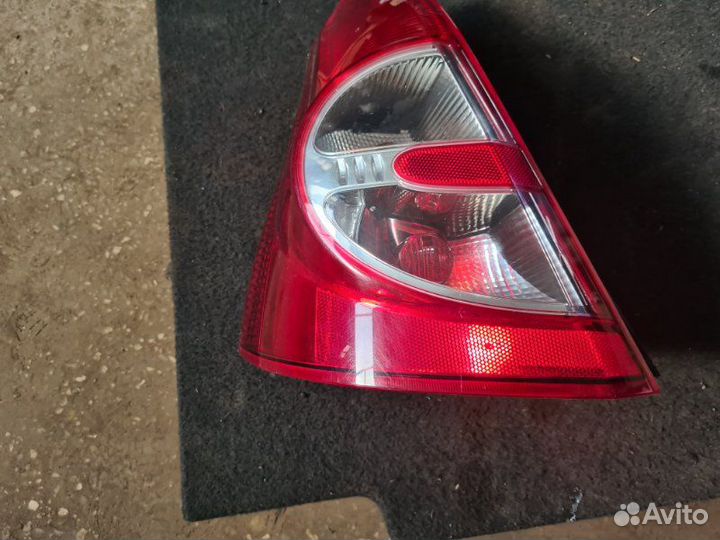 Фонарь задний левый Renault Sandero 1 2012