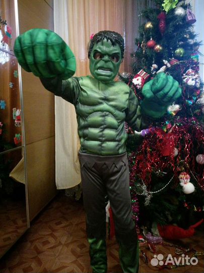 Костюм Халка с кулаками