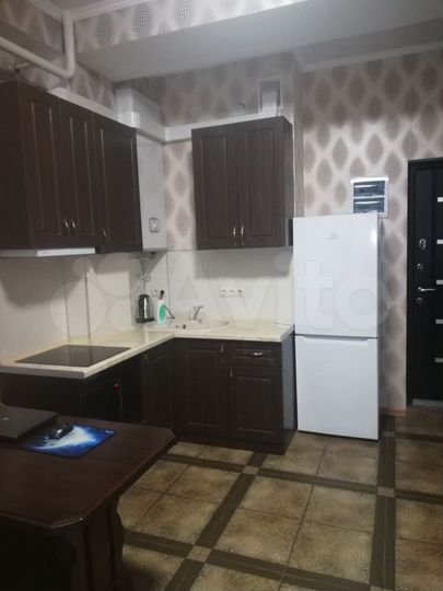2-к. квартира, 43 м², 2/12 эт.