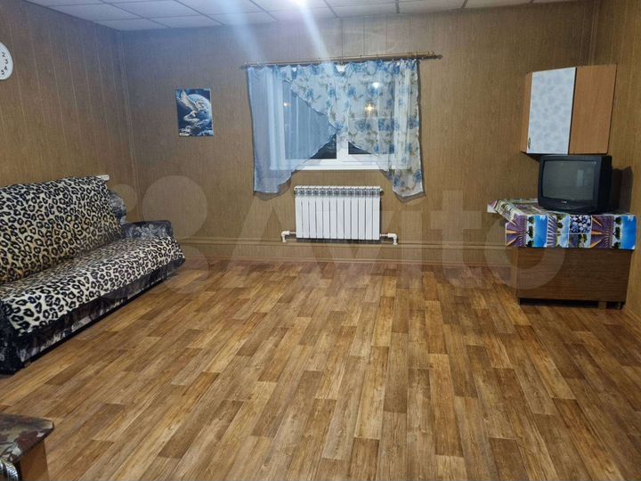 Комната 40 м² в 1-к., 1/2 эт.