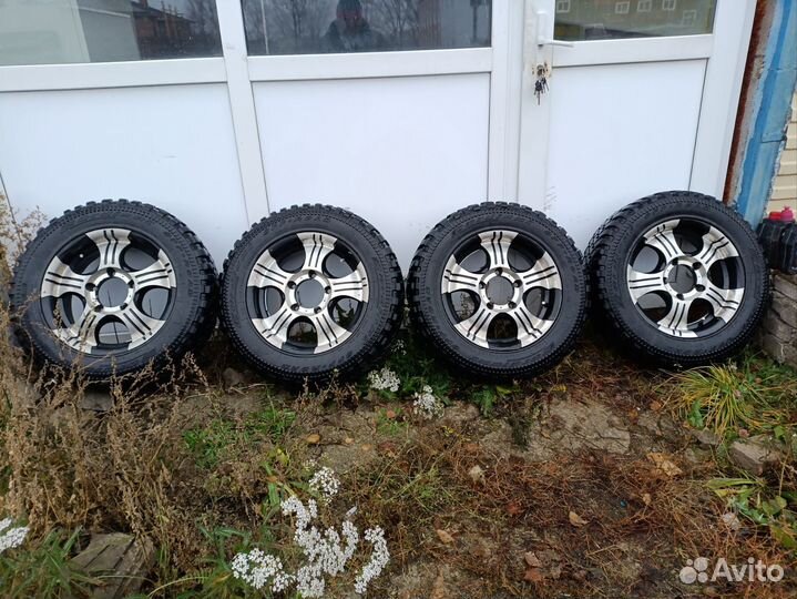 Колеса на ниву r16 215 65