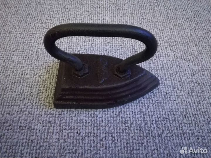 Утюг старый