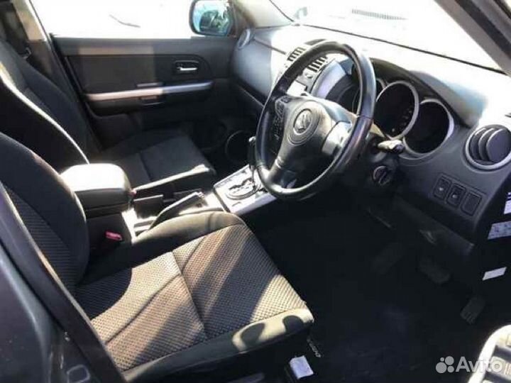 Суппорт передний правый Suzuki Escudo TD54W J20A