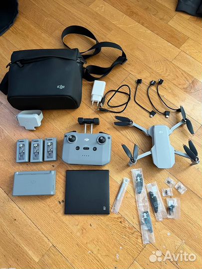 Квадракоптер Dji mini 2 fly more combo