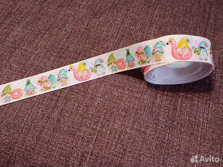 Отрез ткани, лента, резинка, шерсть для валяния