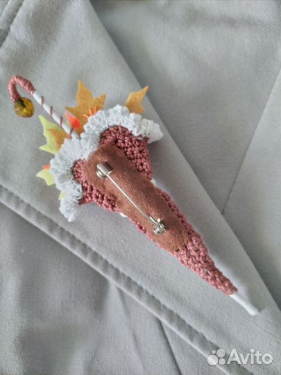 Брошь