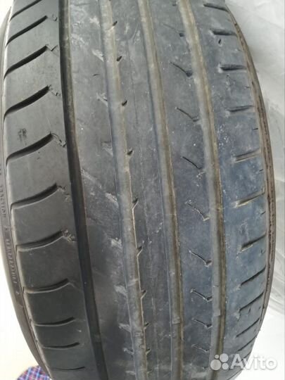 Goodyear EfficientGrip Compact 235/60 R17 102V