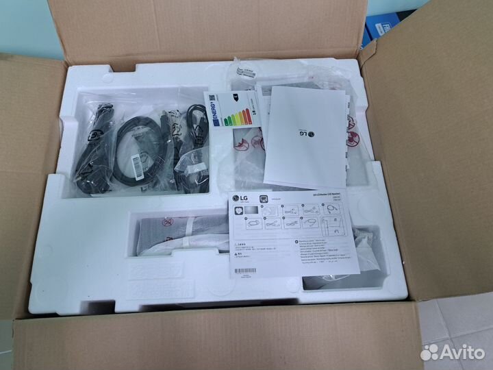 Монитор для компьютера LG 24 дюйма новый