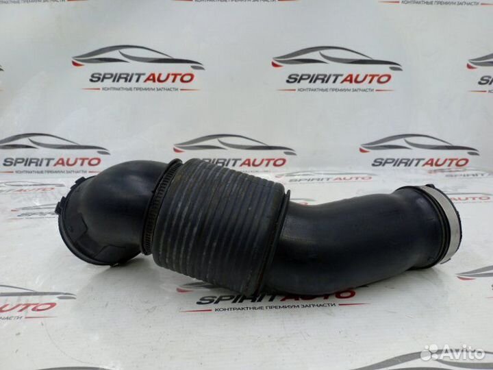 Патрубок воздушного фильтра Hyundai Staria D4HB