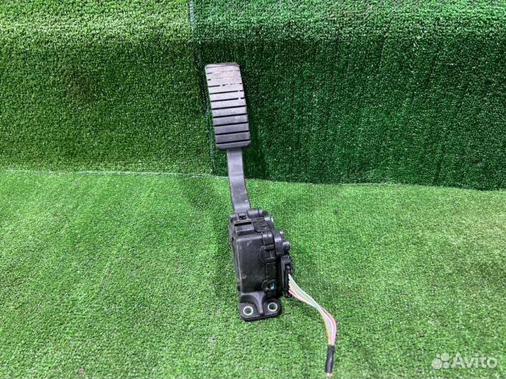 Педаль газа Renault Laguna седан 1.6 2007