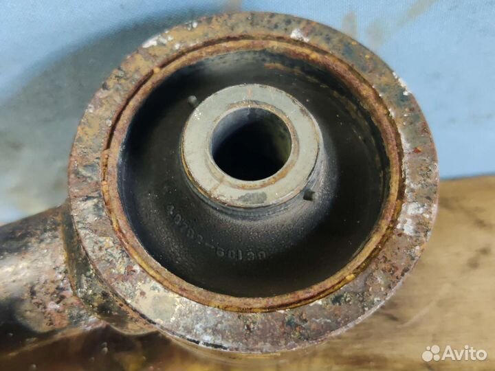 Тяга продольная задняя правая Toyota LC200 2016г