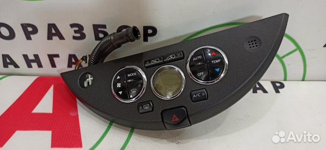 Блок управления (печкой) климат контролем Nissan
