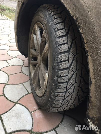 Tigar Ice 215/55 R17