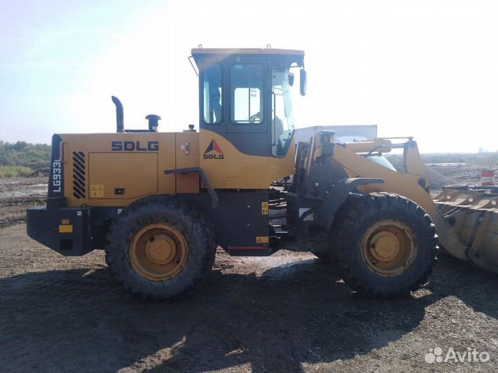 Фронтальный погрузчик SDLG (LGCE) LG933L, 2023