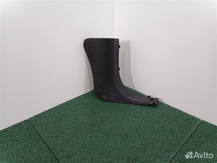 Накладка порога передняя правая Renault Fluence