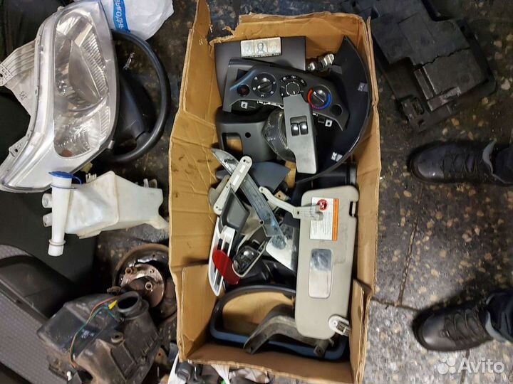 Chevrolet aveo т255 хэтчбек 2010 Пластик салона