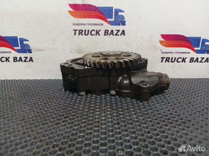 504332653 Насос масляный Iveco Stralis