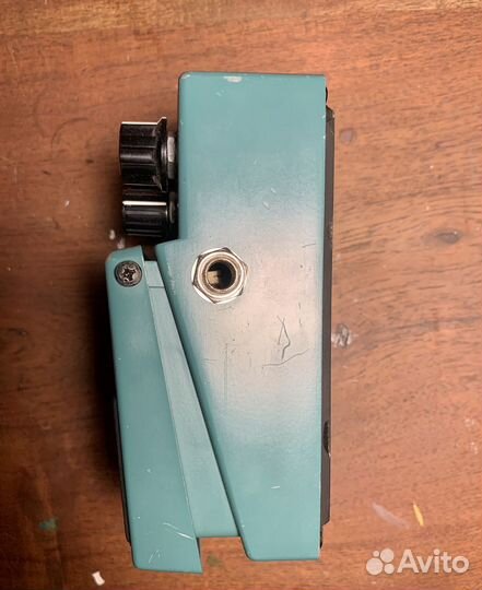 Гитарная педаль boss TR-2