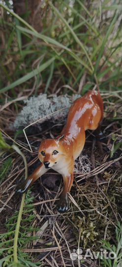 Фарфоровая статуэтка Лиса-плутовка афз