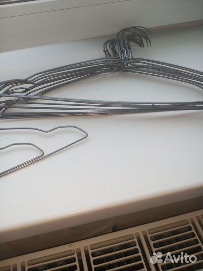 Вешалки плечики