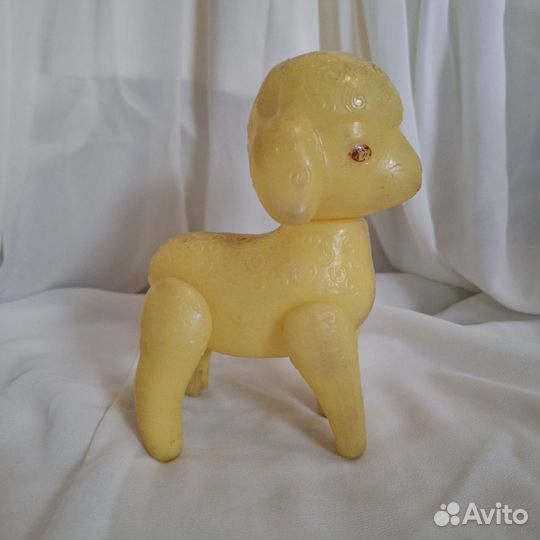 Игрушка пластиковая барашек СССР