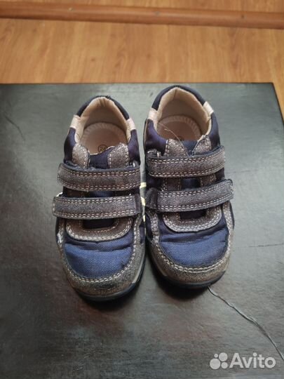 Кроссовки на мальчика 22 размер, 24 размер