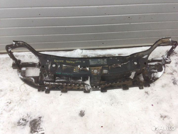 Панель передний Renault Trafic