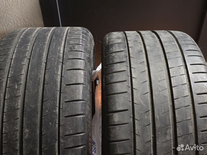 Michelin Pilot Super Sport 285/35 R20