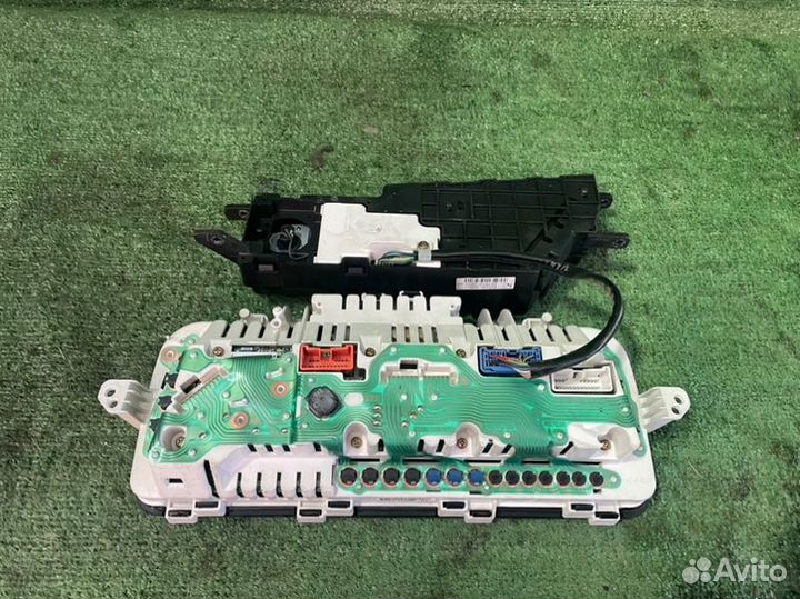 Спидометр Toyota Crown Majesta JZS155 2JZ-GE 1998