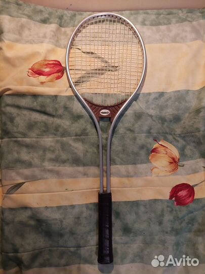 Ракетка для большого тенниса 