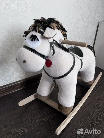 Лошадь качалка