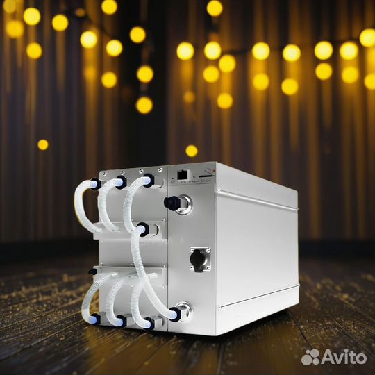 Стабильный Antminer S21 Hyd 335T — верный помощник