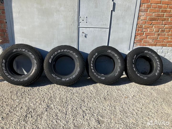Bridgestone Dueler A/T 285/75 R16
