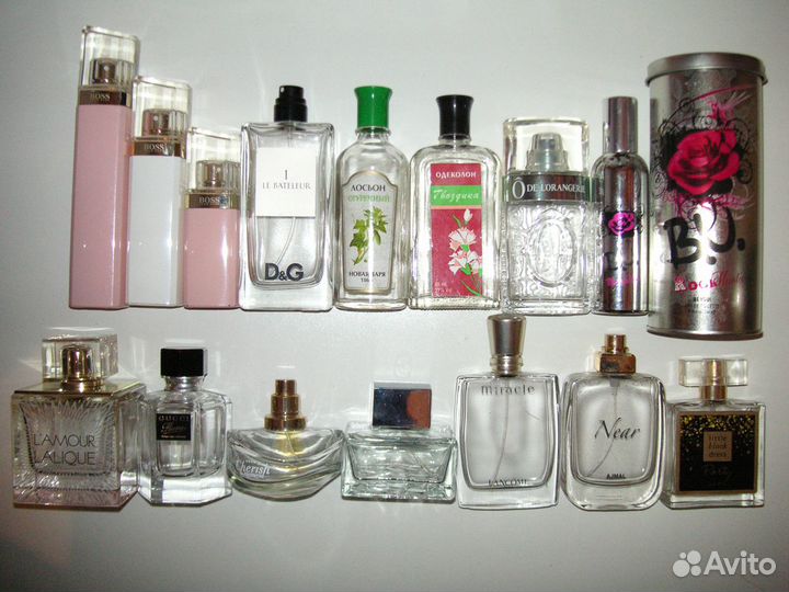 Флаконы и коробки из-под духов