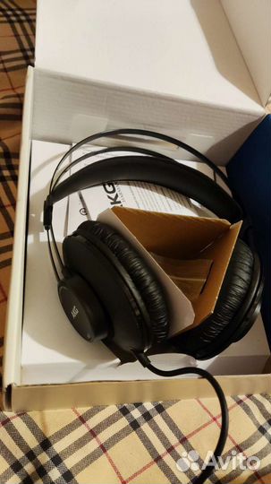 Наушники мониторные AKG K52 в идеальном сост