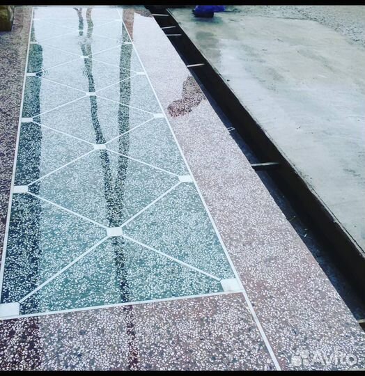 Полы и дорожки из мраморной крошки