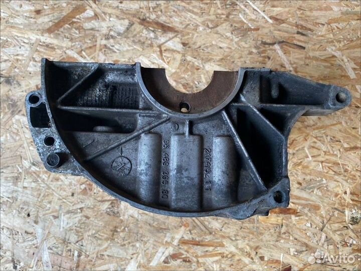 Постель коленвала Peugeot Partner