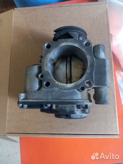 Дроссельная заслонка VW 1.6 AHL