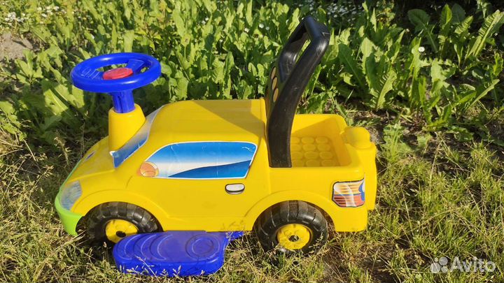 Машинка-каталка